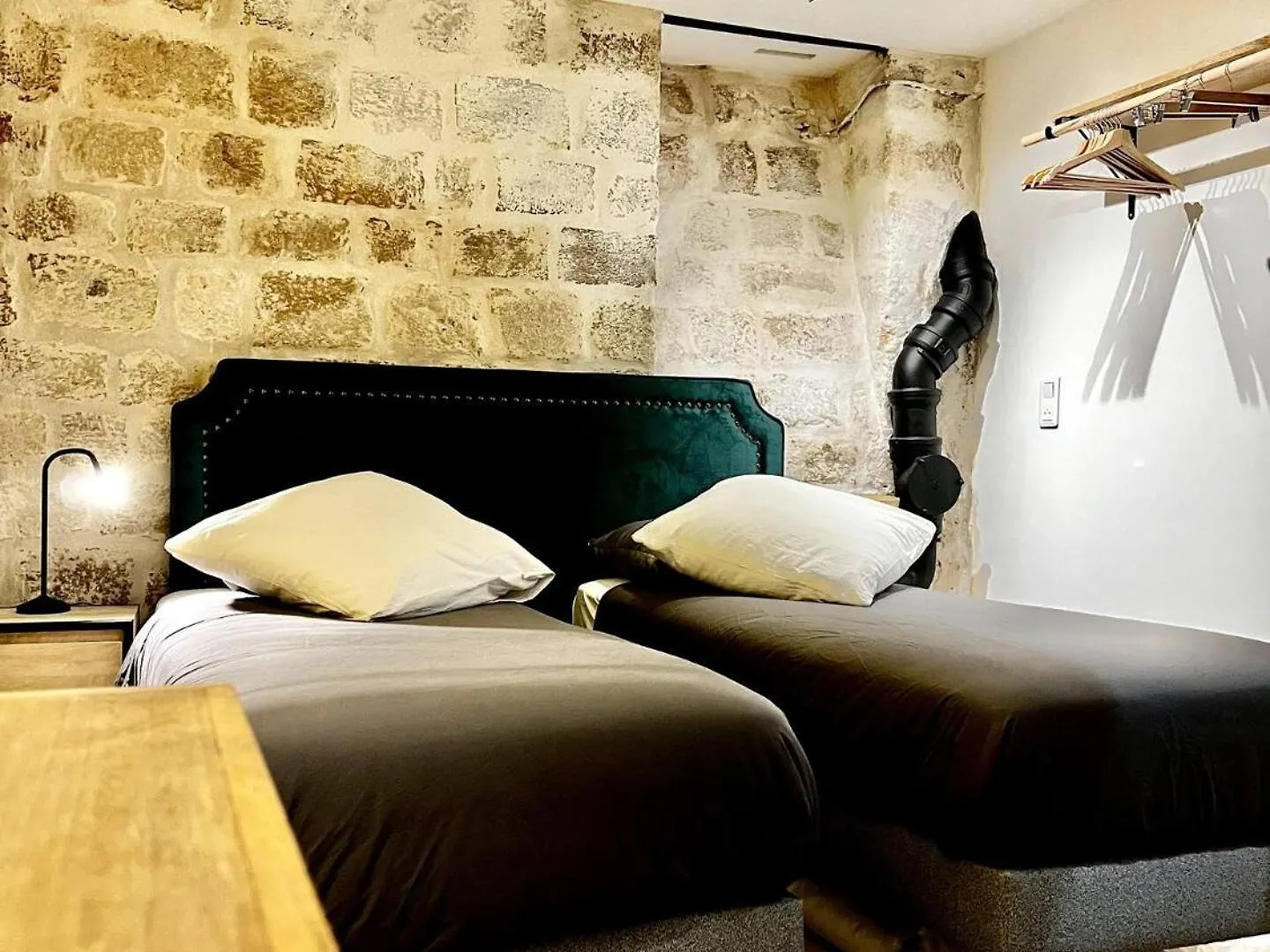 Charming Apartment Near Notre-Dame Paris France
